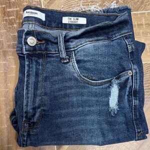 Kensie Jeans Women's The slim Straight stretchy Jeans Size 10/30